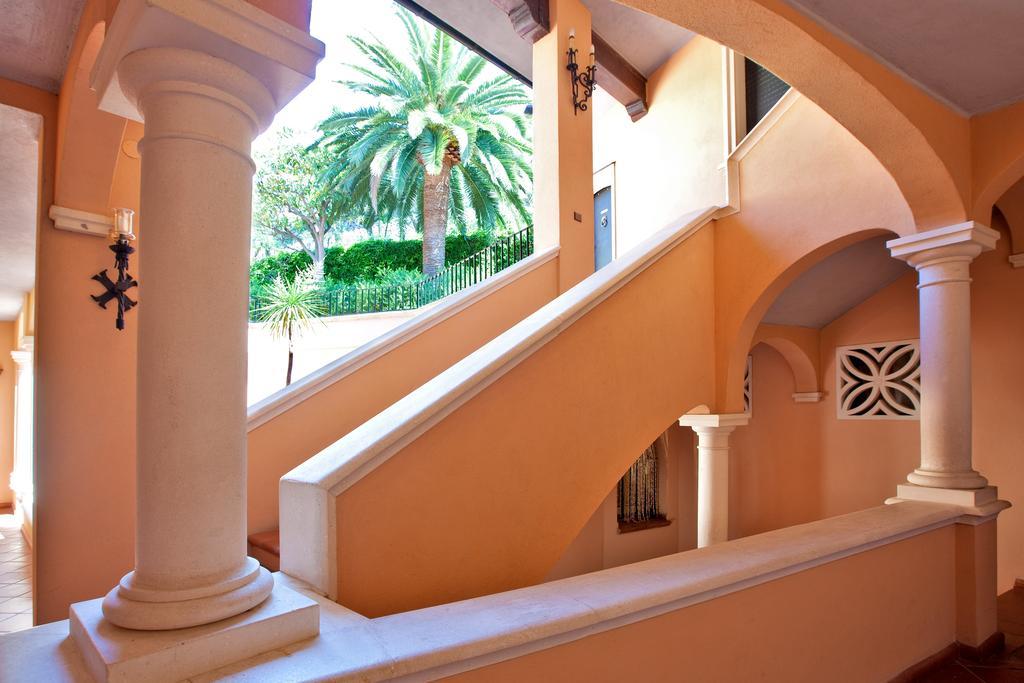 Hotel Punta Est Финале Лигуре Экстерьер фото