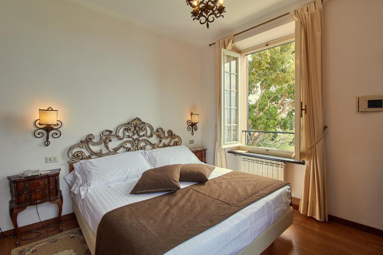 Hotel Punta Est Финале Лигуре Экстерьер фото