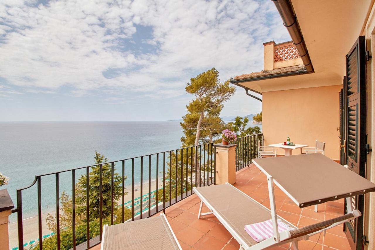 Hotel Punta Est Финале Лигуре Экстерьер фото
